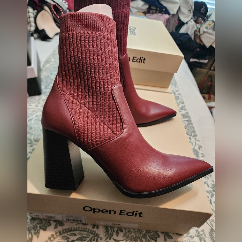 Open Edit Sock Booties Size 7